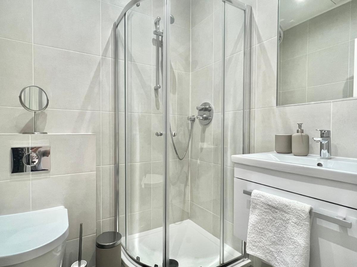 2 Bedroom Apartment In South Hampstead Londra Dış mekan fotoğraf