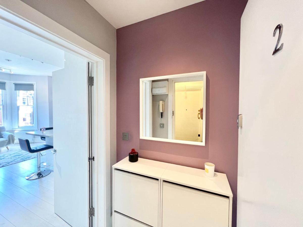 2 Bedroom Apartment In South Hampstead Londra Dış mekan fotoğraf